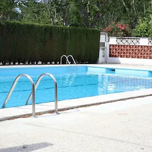 https://orlina-empuriabrava.topcostabravahotels.com